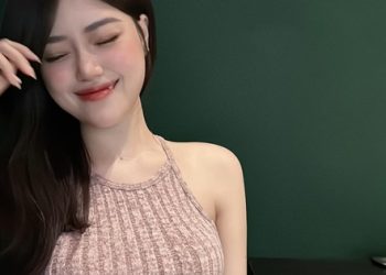 Đăng ảnh không dùng app, nữ streamer phẫn nộ vì bị fan nam hỏi nhạy cảm