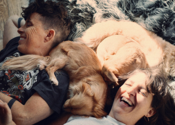 Hãy đến gặp tôi trong ánh sáng tốt lành Cho thấy cái chết của Andrea Gibson như một lời mời sống tuyệt vời