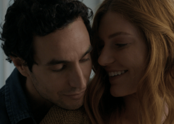 Nếu Bạn Thấy Điều Gì Đó Đánh Giá: Một Câu Chuyện Vấp Ngã Giữa Biên Giới Và Quan liêu