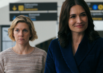 Giải thích phần kết của tập 2 Pluribus: Sự thách thức của Carol làm sáng tỏ sức mạnh của Tâm trí tổ ong như thế nào