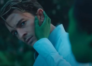 Wicked: For Good Ending Giải thích: Cảnh cuối cùng của Elphaba vượt xa sự mong đợi như thế nào