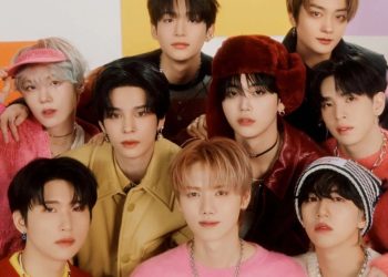 CRAVITY mang đến ‘cơn sốt nước chanh’ sảng khoái trong sự trở lại của album repackaged