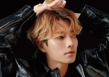 MJ của ASTRO thông báo sự trở lại solo đầu tiên sau 4 năm với đĩa đơn mùa đông đặc biệt “12시 25분 (CLOCK)”