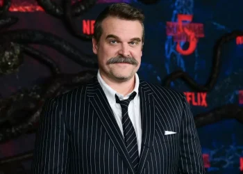 Sự ra đi đột ngột của David Harbour khỏi sự kiện cuối cùng của Stranger Things Đặt ra nhiều câu hỏi