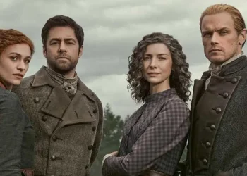 Mùa cuối cùng của Outlander, Showrunner tiết lộ điều gì khiến anh ấy mất ngủ trong đêm chung kết