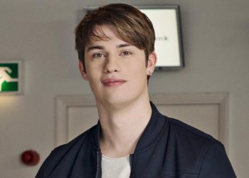 Nicholas Galitzine: Ý tưởng hẹn hò của chàng trai điển trai bây giờ là ai?