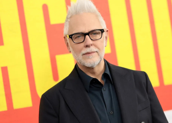 Gunn đè bẹp sự cường điệu của Batman chỉ bằng một lời nói tàn bạo