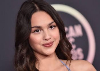 Olivia Rodrigo Net Worth 2026: Những dấu vết chua chát dẫn đến sự bùng nổ tiền mặt vinh quang