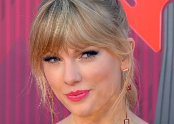 Giá trị tài sản ròng của Taylor Swift năm 2026: Vị thế tỷ phú được giữ vững sau sự thống trị của kỷ nguyên.
