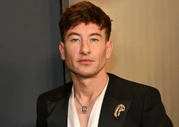 Barry Keoghan Giá trị ròng năm 2026: Người kém cỏi người Ireland kiếm tiền từ Joker Vibes và Bom tấn