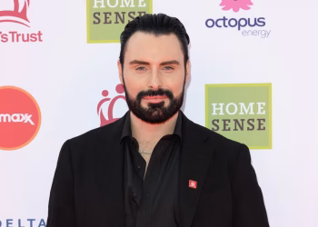 Chuyện gì đã xảy ra với Rylan Clark? Tình yêu mới đánh cắp sự chú ý