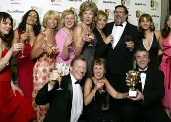 Chuyện gì đã xảy ra với Liam Connor? Cậu bé bị bắt nạt trên phố đăng quang chống trả